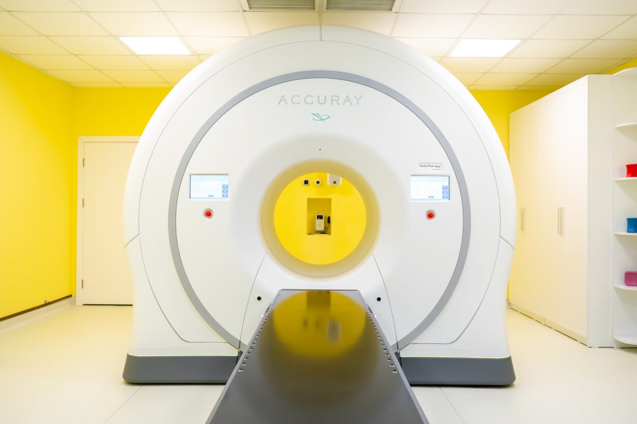 Аппарат томотерапии в Онко центре Умит